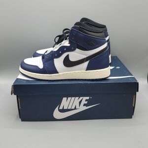 Nike Men's Blue and White Sneakers